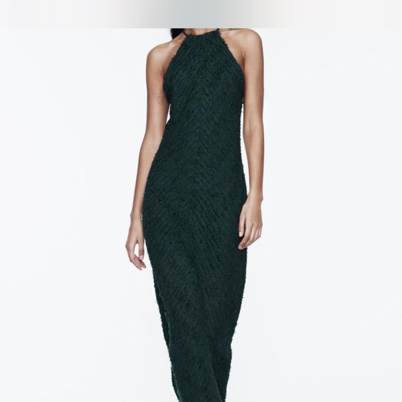 Elegant Dark Green Halter Dress - Picture 1 of 8